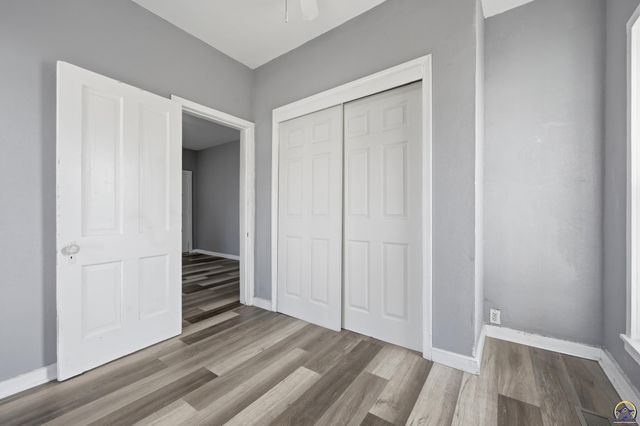 1811 SE 25th ST, Topeka, KS 66605