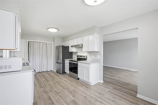 1280 Hardin Drive, Carlisle, IA 50047