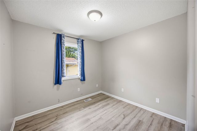 1280 Hardin Drive, Carlisle, IA 50047