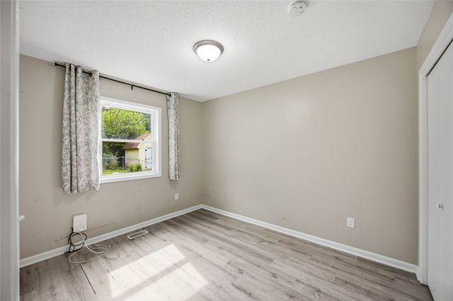 1280 Hardin Drive, Carlisle, IA 50047
