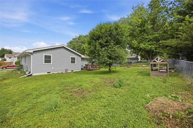 1280 Hardin Drive, Carlisle, IA 50047