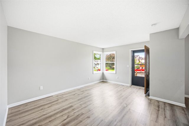 1280 Hardin Drive, Carlisle, IA 50047