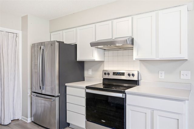 1280 Hardin Drive, Carlisle, IA 50047