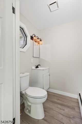 322 Madison Ave, Dunellen Boro, NJ 08812