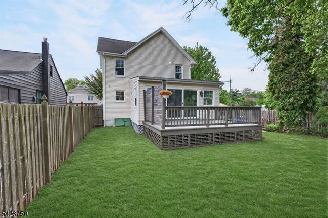 322 Madison Ave, Dunellen Boro, NJ 08812