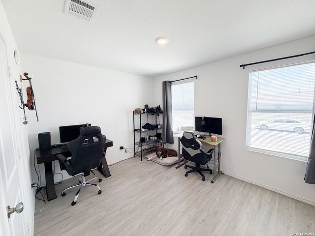8935 Astral Pl, San Antonio, TX 78252
