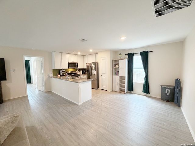 8935 Astral Pl, San Antonio, TX 78252