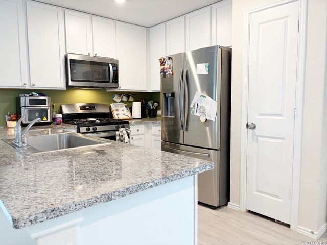 8935 Astral Pl, San Antonio, TX 78252