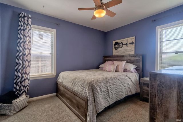 1535 Macarthur Drive, Evansville, IN 47714