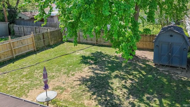 1535 Macarthur Drive, Evansville, IN 47714