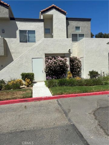 21203 Trumpet Drive 103, Newhall, CA 91321