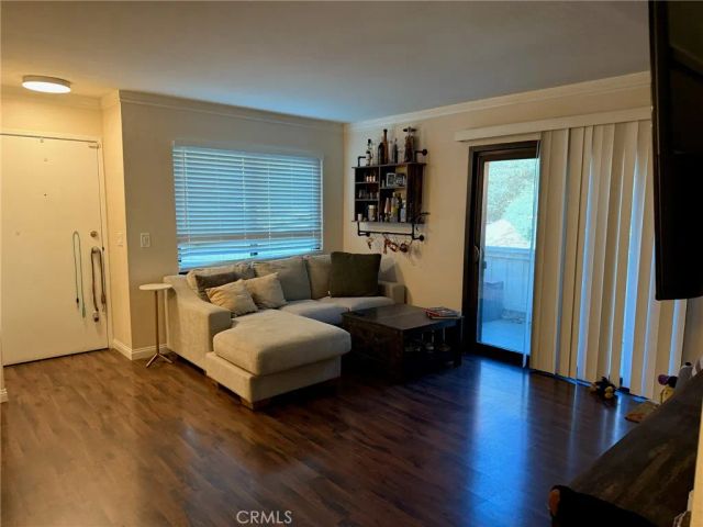 21203 Trumpet Drive 103, Newhall, CA 91321