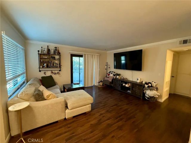 21203 Trumpet Drive 103, Newhall, CA 91321