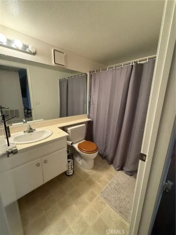 21203 Trumpet Drive 103, Newhall, CA 91321