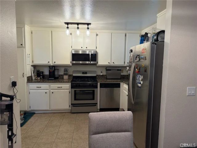 21203 Trumpet Drive 103, Newhall, CA 91321