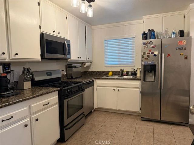21203 Trumpet Drive 103, Newhall, CA 91321
