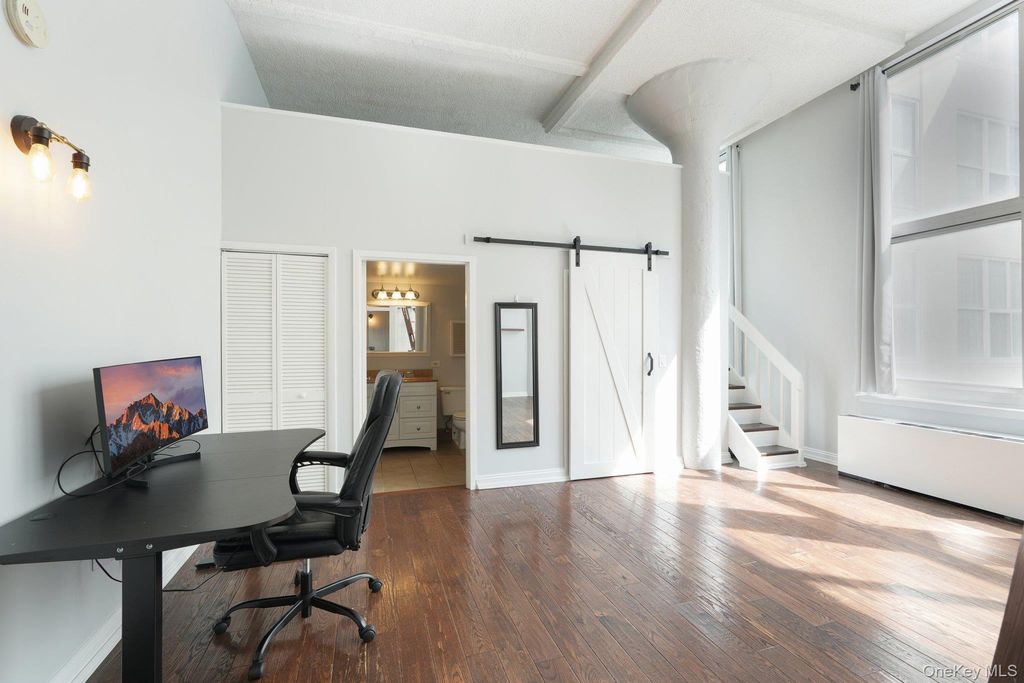 1 Landmark Square 413, Port Chester, NY 10573 — photo 4