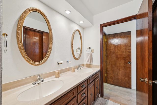 840 Ridge Drive, Bedford, TX 76021