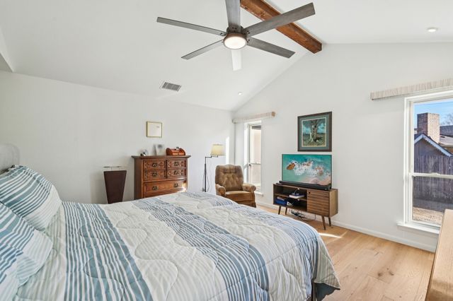 840 Ridge Drive, Bedford, TX 76021