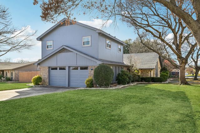 840 Ridge Drive, Bedford, TX 76021