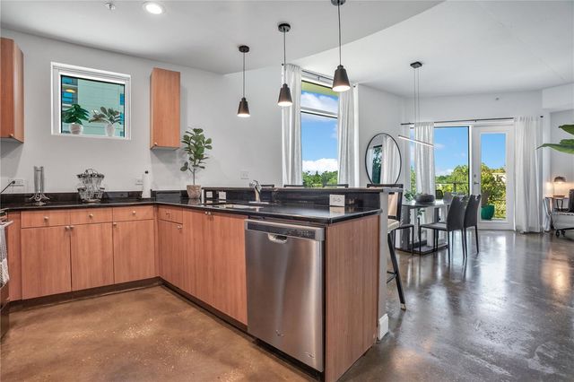 525 E JACKSON STREET 301, Orlando, FL 32801