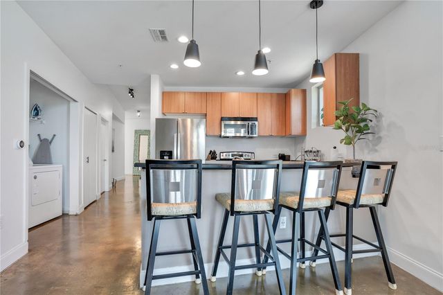 525 E JACKSON STREET 301, Orlando, FL 32801
