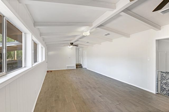 170 Devin St, Jefferson, TX 75657