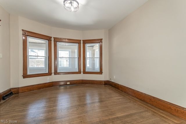 1697 W 69th Street, Cleveland, OH 44102