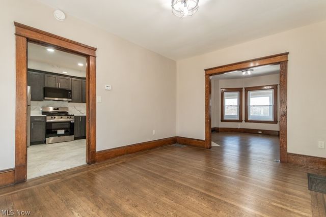 1697 W 69th Street, Cleveland, OH 44102