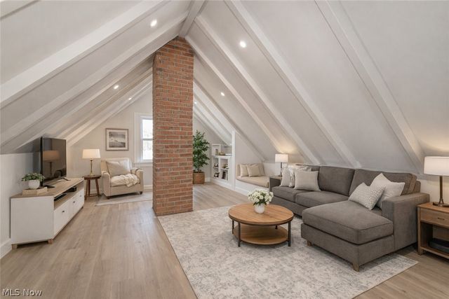 1697 W 69th Street, Cleveland, OH 44102