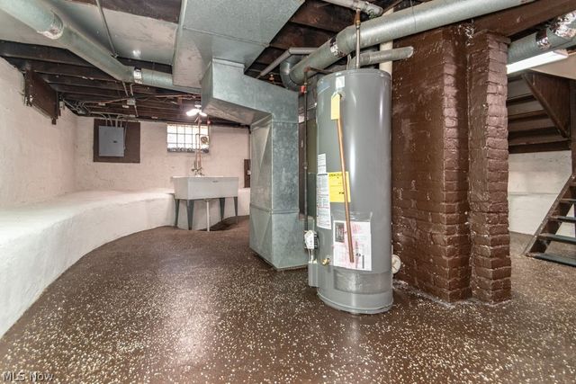 1697 W 69th Street, Cleveland, OH 44102