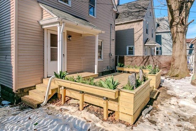 1697 W 69th Street, Cleveland, OH 44102