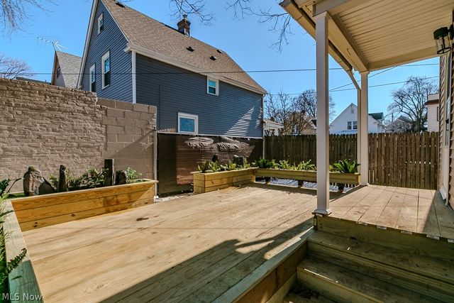 1697 W 69th Street, Cleveland, OH 44102