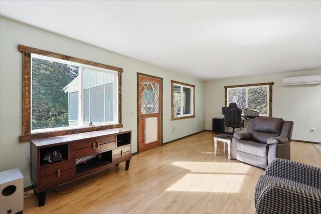 2541 Nicholson Rd, Elk, WA 99009