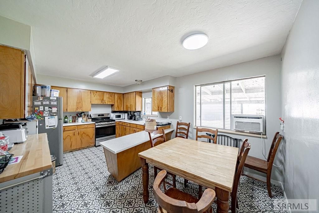Image 11 of property listing at 3417 E 107 N, Idaho Falls, ID 83401