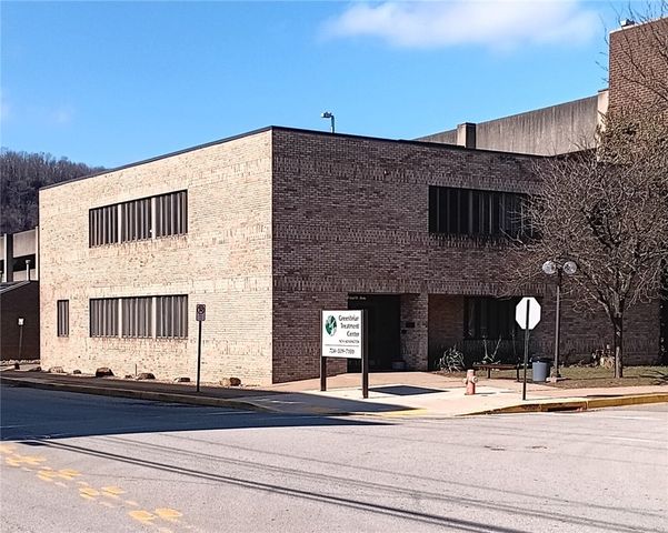 701 Fourth Avenue, New Kensington, PA 15068