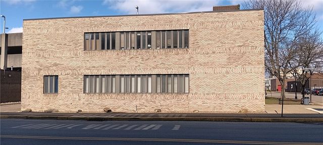 701 Fourth Avenue, New Kensington, PA 15068