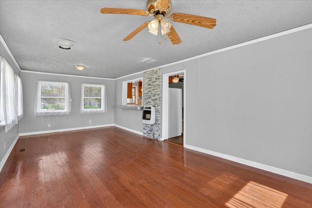 8627 D Drive S, Ceresco, MI 49033