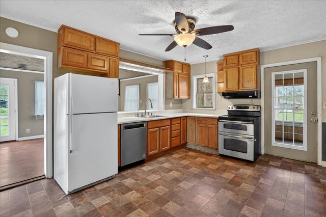8627 D Drive S, Ceresco, MI 49033