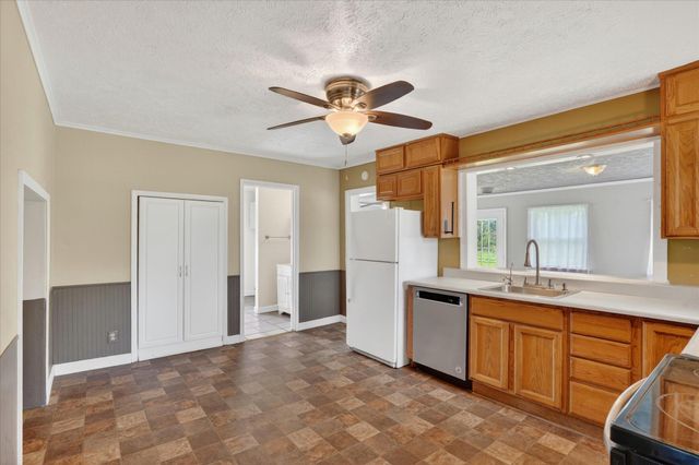 8627 D Drive S, Ceresco, MI 49033