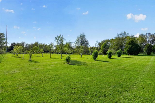 8627 D Drive S, Ceresco, MI 49033