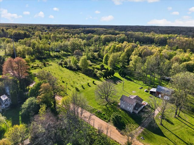 8627 D Drive S, Ceresco, MI 49033