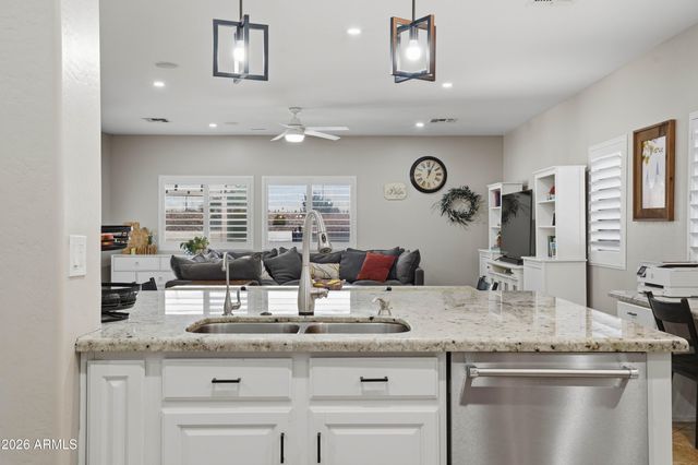 3718 W WHITMAN Drive, Anthem, AZ 85086