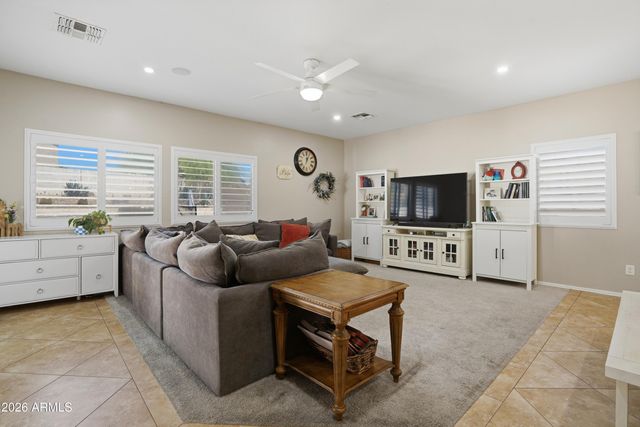 3718 W WHITMAN Drive, Anthem, AZ 85086