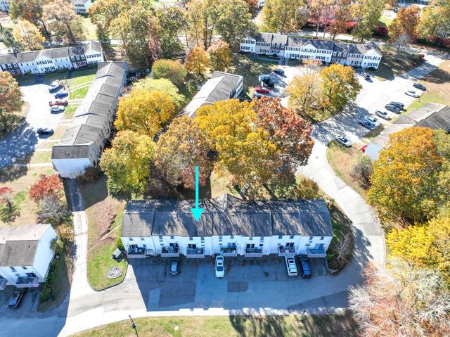 4 Lakeside Drive L, Ledyard, CT 06339