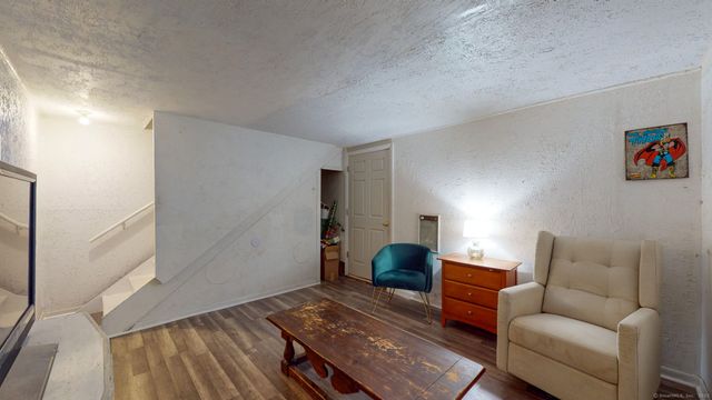 4 Lakeside Drive L, Ledyard, CT 06339