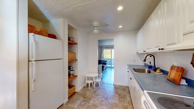 4 Lakeside Drive L, Ledyard, CT 06339