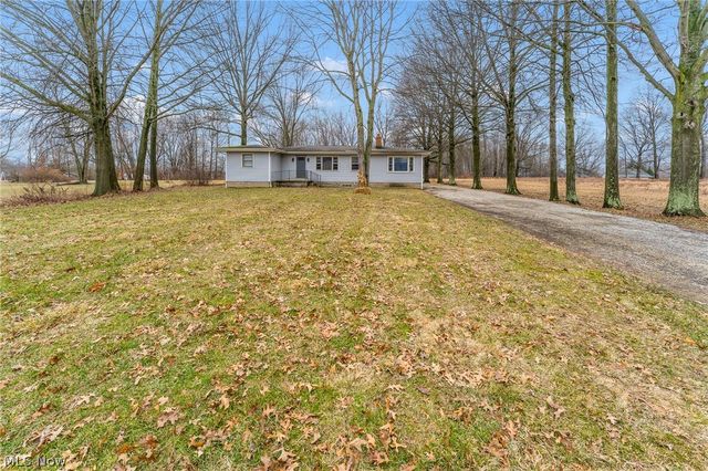 944 McDonald Avenue, Mcdonald, OH 44437