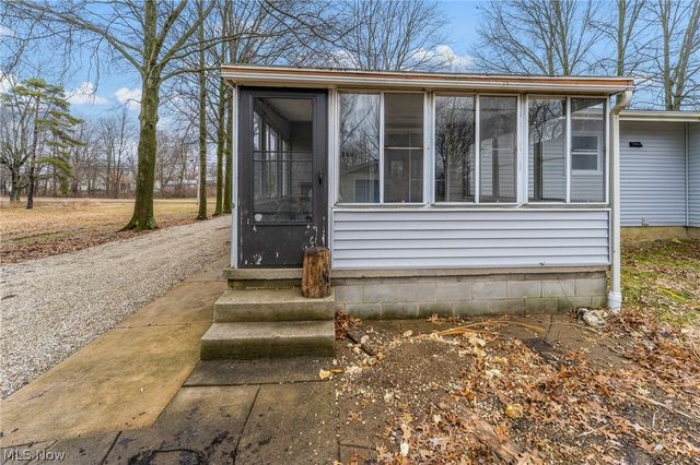 944 McDonald Avenue, Mcdonald, OH 44437