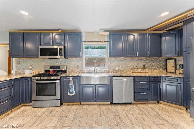 944 McDonald Avenue, Mcdonald, OH 44437